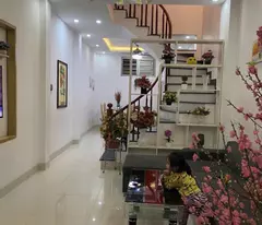Bán nhà dân xây Văn Quán 19/05 diện tích 40m2x4 tầng,mặt 3.3m giá 7.8 Tỷ
