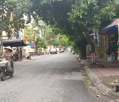 BÁN NHÀ 2 TẦNG PHỐ TRẦN NHẬT DUẬT – TÂM ĐIỂM BUÔN BÁN SẦM UẤT