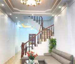 BÁN NHÀ PHỐ TRUNG KÍNH CẦU GIẤY - GIÁ HỜI 10,1 TỶ DT 51M. GẦN Ô TÔ - LÔ GÓC 3 MẶT THOÁNG