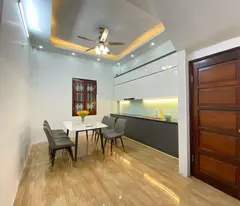 BÁN NHÀ PHỐ TRUNG KÍNH CẦU GIẤY - GIÁ HỜI 10,1 TỶ DT 51M. GẦN Ô TÔ - LÔ GÓC 3 MẶT THOÁNG