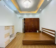 BÁN NHÀ PHỐ TRUNG KÍNH CẦU GIẤY - GIÁ HỜI 10,1 TỶ DT 51M. GẦN Ô TÔ - LÔ GÓC 3 MẶT THOÁNG