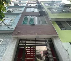 CHỦ NHỜ BÁN NHÀ 5 TẦNG DỊCH VỌNG 35M2, Ô TÔ ĐỖ CỬA. 6,8 TỶ