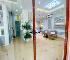 Nhà BA ĐÌNH 2 thoáng, Ô TÔ tránh, mặt tiền 8M.