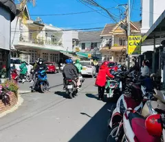 Bán nhà đất hẻm lớn đường YERSIN phường 10, Đà Lạt