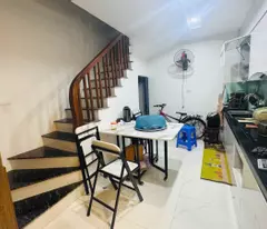 Bán nhà Văn Trì Từ Liêm 40m2 5 tầng mặt tiền 4m chỉ nhỉnh 6 tỷ