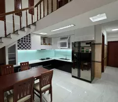 Kiệt Oto Nguyễn Văn Linh, gần Cầu Rồng, nở hậu, nội thất VIP, 4 T x 4PN, chỉ 5ty7