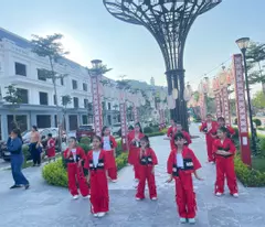 Giá 50,x triệu/m2 - NHÀ BÊN SÔNG CHẢY DÒNG THỊNH VƯỢNG - VINH RIVERSIDE - TP VINH