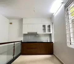 BÁN NHÀ DÂN XÂY 5 TẦNG MỚI KÍNH COONG NGÔ QUYỀN, Ở NGAY, ĐỦ CÔNG NĂNG. 6TỶ 5 TRĂM