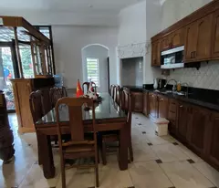 Bán gấp biệt thự Nguyễn Cơ Thạch, Mỹ Đình, 105m2 4 tầng vị trí đẹp, phù hợp ở, văn phòng