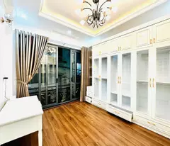 8,95 tỷ ngõ 41 Đinh Công Thượng nhà 6 tầng lô góc, full nội thất, thoáng 2 mặt, ô tô trước nhà