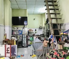HXH Gần MT đường DT: 40m2, KC: BTCT Giá chỉ 3.8 tỷ