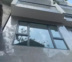 BÁN NHÀ ĐẸP THẠCH BÀN-LONG BIÊN 6.6 TỶ 38m, 6 TẦNG THANG MÁY Ô TÔ ĐỖ CỬA, MT 3.3m, AN SINH TỐT
