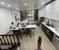 Bán Gấp Nhà Lạc Long Quân, Cầu Giấy, 51m2, 5 Tầng MT 5m, Gara Ô Tô, Kinh Doanh, Hơn 13 Tỷ