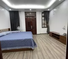 Bán Gấp Nhà Lạc Long Quân, Cầu Giấy, 51m2, 5 Tầng MT 5m, Gara Ô Tô, Kinh Doanh, Hơn 13 Tỷ