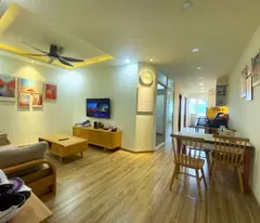 Cho thuê căn hộ tầng trung view sông thoáng mát Mường Thanh 04 giá 11 triệu