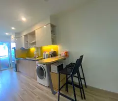 Cho thuê căn hộ tầng trung view sông thoáng mát Mường Thanh 04 giá 11 triệu