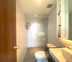 Cho thuê căn hộ tầng trung view sông thoáng mát Mường Thanh 04 giá 11 triệu