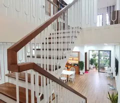 Bán Nhà Đẹp Mới Xây 3 Tầng Mặt Tiền - Giá 18 Tỷ NHA TRANG