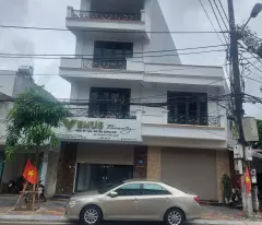 bán gấp nhà 2 tầng đường Trần Hưng Đạo,dt=93m2,mt=5m, giá 9 tỷ