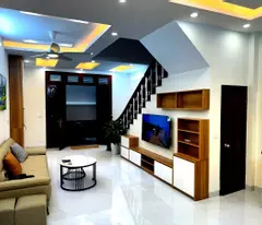 Quá Đẹp. Bán nhà phố Mỹ Đình, Nam Từ Liêm, vài bước ra phố, diện tích 50m2, mặt tiền 4m.