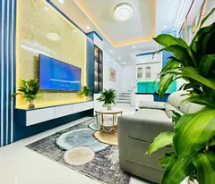 LÔ GÓC - VIEW HỒ - TÂY SƠN - 3 NGỦ ĐỦ CÔNG NĂNG - 20M RA ÔTÔ ĐỖ - 5 TỶ BẢY LĂM.