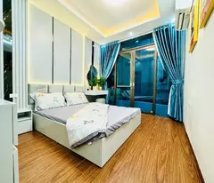 LÔ GÓC - VIEW HỒ - TÂY SƠN - 3 NGỦ ĐỦ CÔNG NĂNG - 20M RA ÔTÔ ĐỖ - 5 TỶ BẢY LĂM.