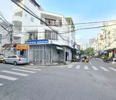 🌈 Bán Nhà 2 Tầng Mặt Tiền Đường Nguyễn Hữu Huân - TP Nha Trang
Giá: 7 Tỷ (Có Thương Lượng)
