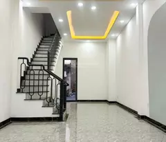 Phạm Văn Đồng - 3PN, 3WC, - Nhà mới xây hiện đại, giá 4tỷ3, gần Giga Mall