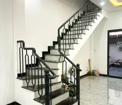 Phạm Văn Đồng - 3PN, 2WC, - Nhà mới xây hiện đại, giá 4tỷ3, gần Giga Mall