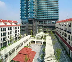 Liền kề vừa ở vừa kinh doanh tại Sunshine Golden River Ciputra.DT 98m2,5 tầng + 1 hầm. Giá 30.5 tỷ