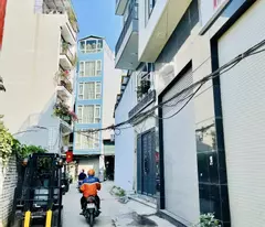CHÍNH CHỦ GỬI BÁN NHÀ Ỷ LA - 3 MẶT THOÁNG - 30M Ô TÔ TRÁNH - NHÀ MỚI ĐẸP giá chỉ hơn 4 ĐỒNG