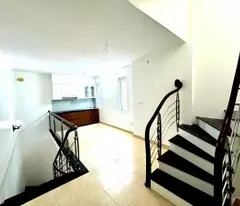 Hàng Hót. Bán nhà Mỹ Đình, Nam Từ Liêm diện tích 45m2, mặt tiền 4m, Ngõ rộng gần phố.