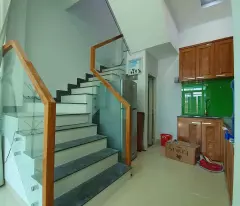 Bán nhà 3 tầng phố Tây gần biển, hẻm Tuệ Tĩnh - Lộc Thọ, Nha Trang chỉ 4.7 tỷ (Đang cho thuê)