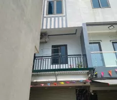 Nhà mới xây ở 3 tầng, gần vành đai 4 về Mỹ đình hơn 10km, chủ bán rẻ
