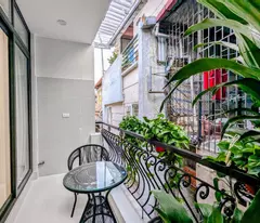 Bán Nhà Phân Lô Gần Phố Hoàng Cầu, Gara, Vài Bước Ra Hồ Hoàng Cầu, 48M, 15 Tỷ Hơn.