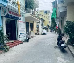 NHÀ MỚI TAM TRINH  -  OTO ĐỖ CỔNG - SỔ VUÔNG -  NHỈNH 6TỶ -  SỔ VUÔNG ĐẸP