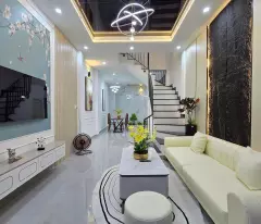 BÁN NHÀ 4T GẦN ĐH QUỐC GIA, DT 36M2, 30M Ô TÔ TRÁNH, GẦN PHỐ, Ở NGAY, CHỈ 8 TỶ