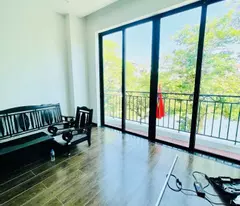 Siêu phẩm lô góc mặt phố Long Biên, 102m x 7 tầng, mặt tiền 5.8m, view hồ, ôtô tránh, kinh doanh