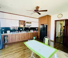Siêu phẩm lô góc mặt phố Long Biên, 102m x 7 tầng, mặt tiền 5.8m, view hồ, ôtô tránh, kinh doanh
