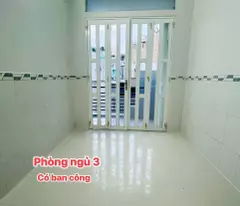 Sát mặt tiền Q4 
Ngang 3 Dài 11 m2 
ĐÚC XÂY MỚI 5 TẤM 
4 tỷ