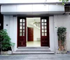 BÁN NHÀ DÂN XÂY NGUYỄN SƠN_LONG BIÊN 6.1 TỶ 31m,3 TẦNG, MT 6m, Ô TÔ , GẦN PHỐ.