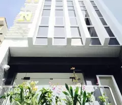Rất gấp! Bán nhà mặt tiền hoàn công Tân Bình 6 tầng, 123m2, thang máy, sổ nở hậu 23 tỷ