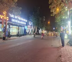 Bán nhà 4 tầng kinh doanh khu chợ sinh viên nông nghiệp. 55m2 đường 12m. Lh 0989894845