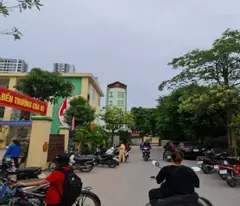 Bán nhà 4 tầng kinh doanh khu chợ sinh viên nông nghiệp. 56m2 đường 12m.