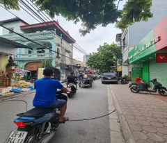 Bán nhà 4 tầng kinh doanh khu chợ sinh viên nông nghiệp. 56m2 đường 12m.