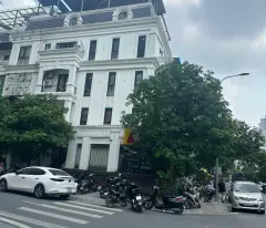 Cho thuê căn nhà 200m2 6 tầng phân lô Tố Hữu, Hà Đông làm văn phòng, dược phẩm