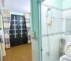 XE  HƠI NGAY NHÀ 
ĐÚC XÂY MỚI 5 TẤM 

DƯỚI 3 TỶ