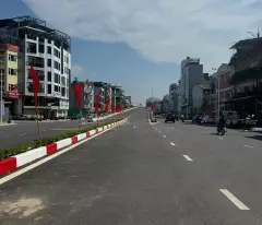 BÁN NHÀ SIÊU HOT - KHU VỰC NGỌC THỤY, LONG BIÊN - Diện tích: 41m²-  5 tầng 
  - Giá 6tỷ