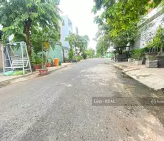 BÁN NHÀ CHỦ NGỘP - 4 TẦNG GẦN UBND THÀNH PHỐ - ĐƯỜNG 8M - DIỆN TÍCH 100M² - 5x20 -4 TẦNG- KHU PHÂN