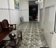 🆘❌ NHÀ C4 , 140M2 chỉ  4TY7- hẻm xe hơi gần chợ Hóc Môn